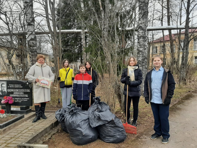 СЕЗОН СУББОТНИКОВ ОТКРЫТ!.